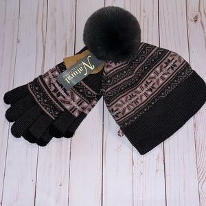 NWT Natural Reflections Fleece-Lined Beanie and Glove Set - Snowflake unisex